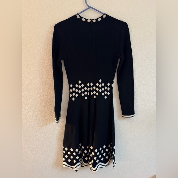 Lela Rose black and white long sleeve knit dress - Picture 10 of 15